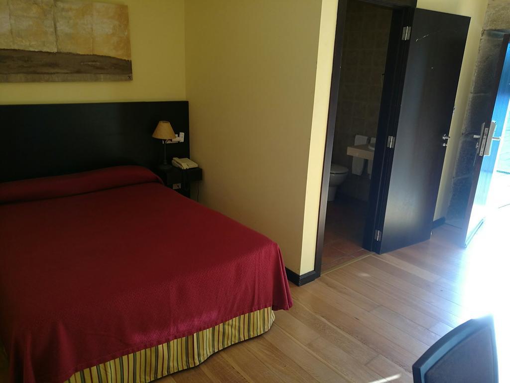 Budget Single Room,272782653:JPEG
